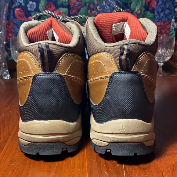 Eddie Bauer Men’s Size 12 “Brandon” - Picture 7 of 9